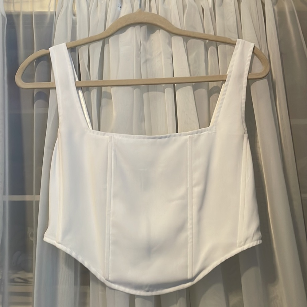 Misguided | White Curve Hem Corset Top